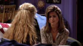 - We haven't known each other for that long a time. And, um, there are three things that you should know about me. One, my friends are the most important thing in my life. Two, I never lie. And three, I make the best oatmeal-raisin cookies in the world.
- Okay. Thanks, Pheebs. Mm, my God. Why have I never tasted these before?
- Oh, I don't make them a lot... because I don't think it's fair to the other cookies. 